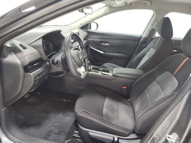 Used 2023 Nissan Sentra SR w/ Midnight Edition Package FWD image 16
