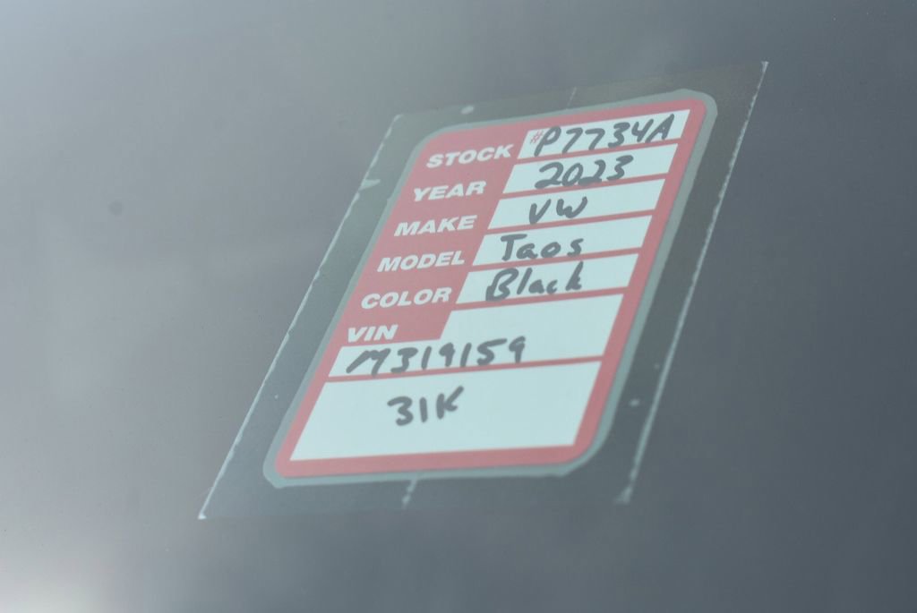 Used 2023 Volkswagen Taos SE w/ Panoramic Sunroof Package AWD/4WD image 31
