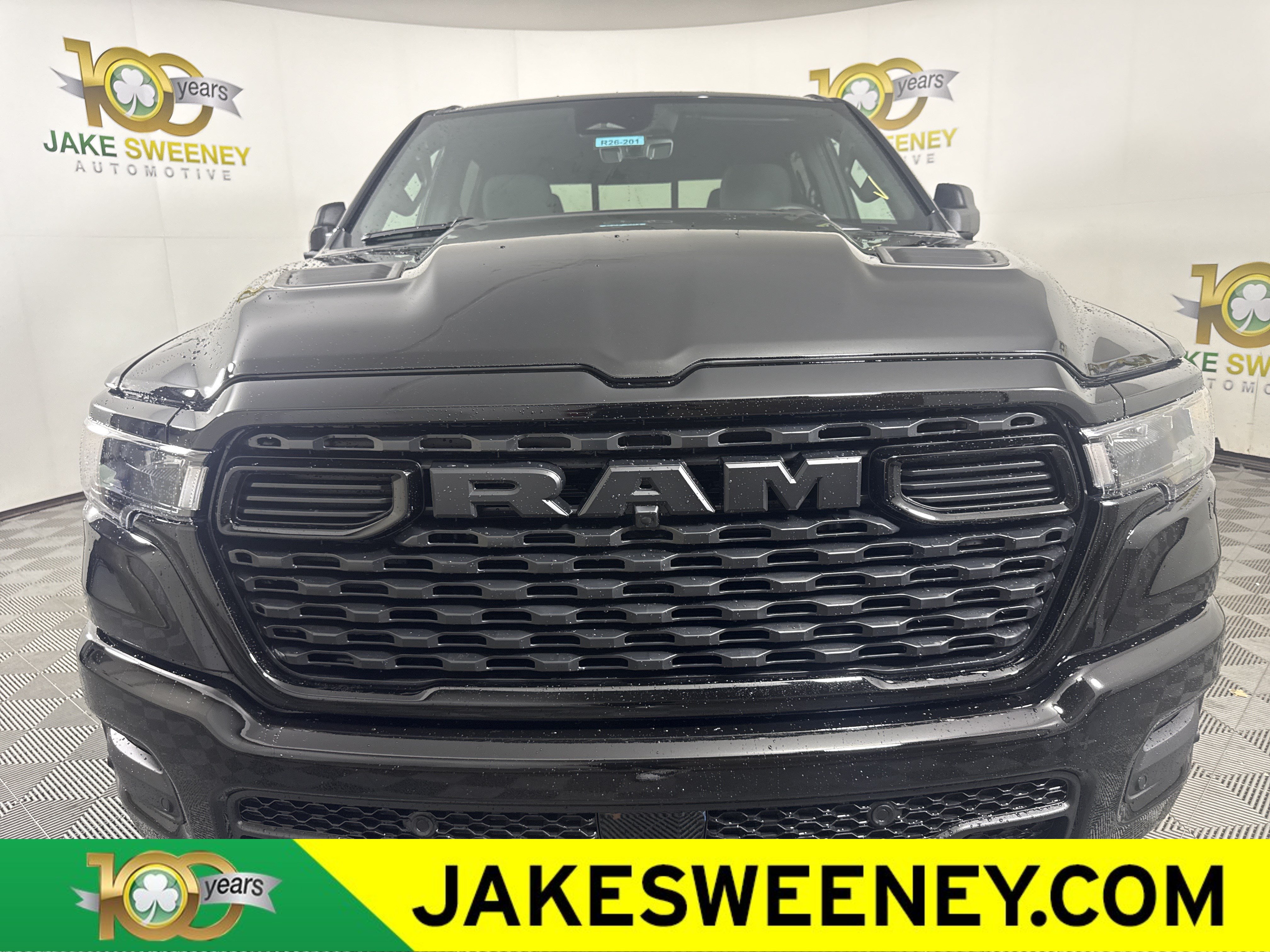 New 2026 RAM 1500 Express AWD/4WD image 3