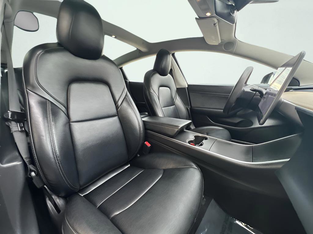 Used 2020 Tesla Model 3 Standard Range RWD image 24