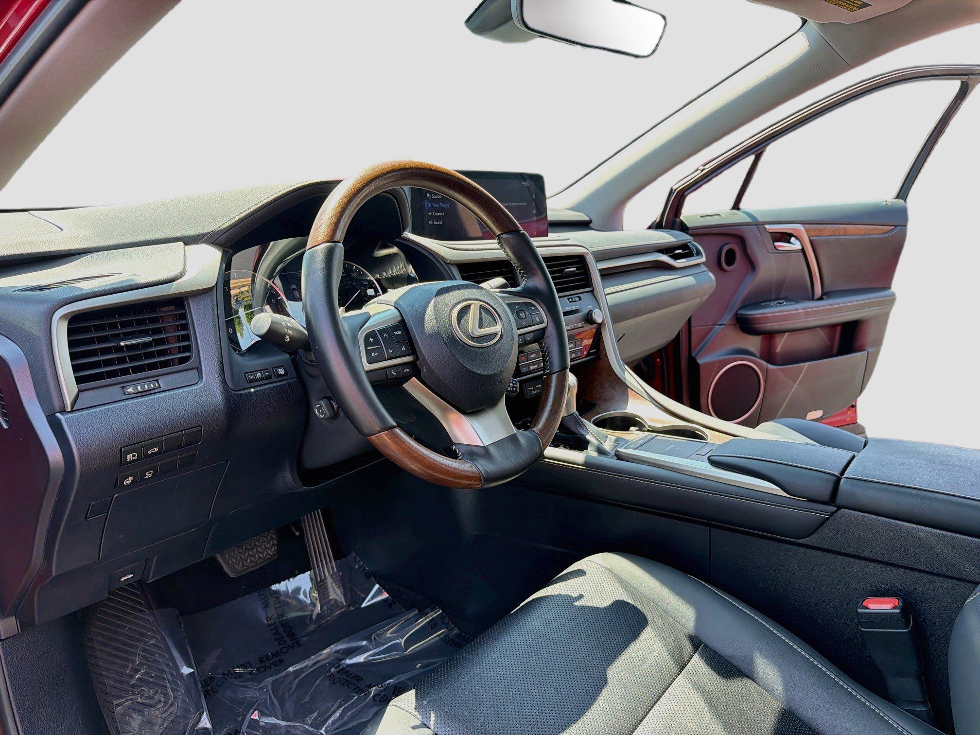 Used 2021 Lexus RX 350L Premium w/ Premium Package AWD/4WD image 4