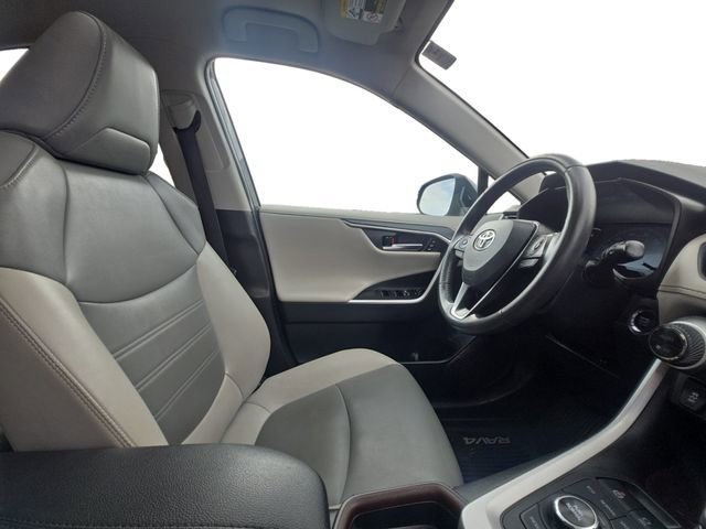 Used 2019 Toyota RAV4 Limited w/ All Weather Liner Package AWD/4WD image 16