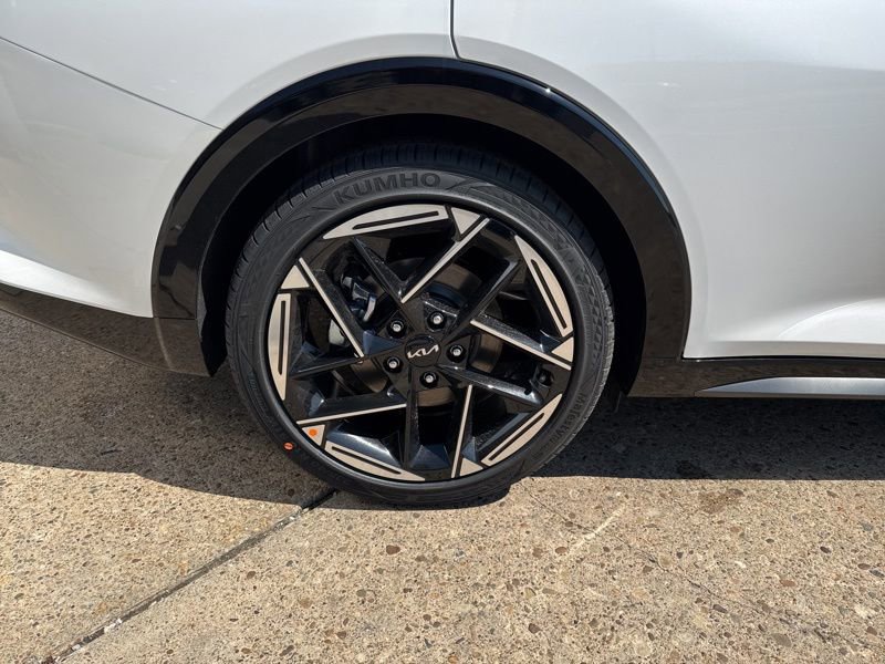 New 2026 Kia K4 GT-Line image 9