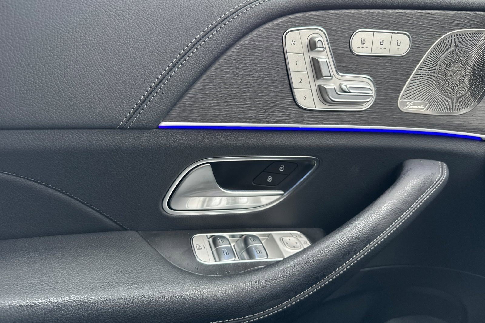 New 2026 Mercedes-Benz GLS 580 4MATIC image 13
