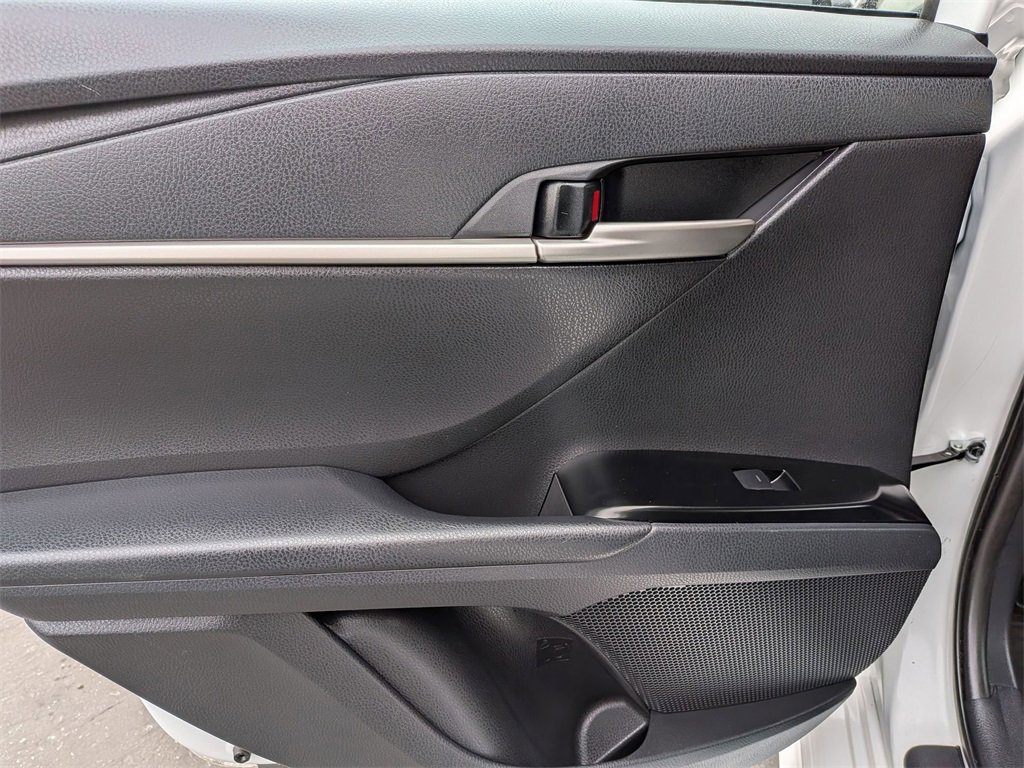 Used 2025 Toyota Camry LE image 25