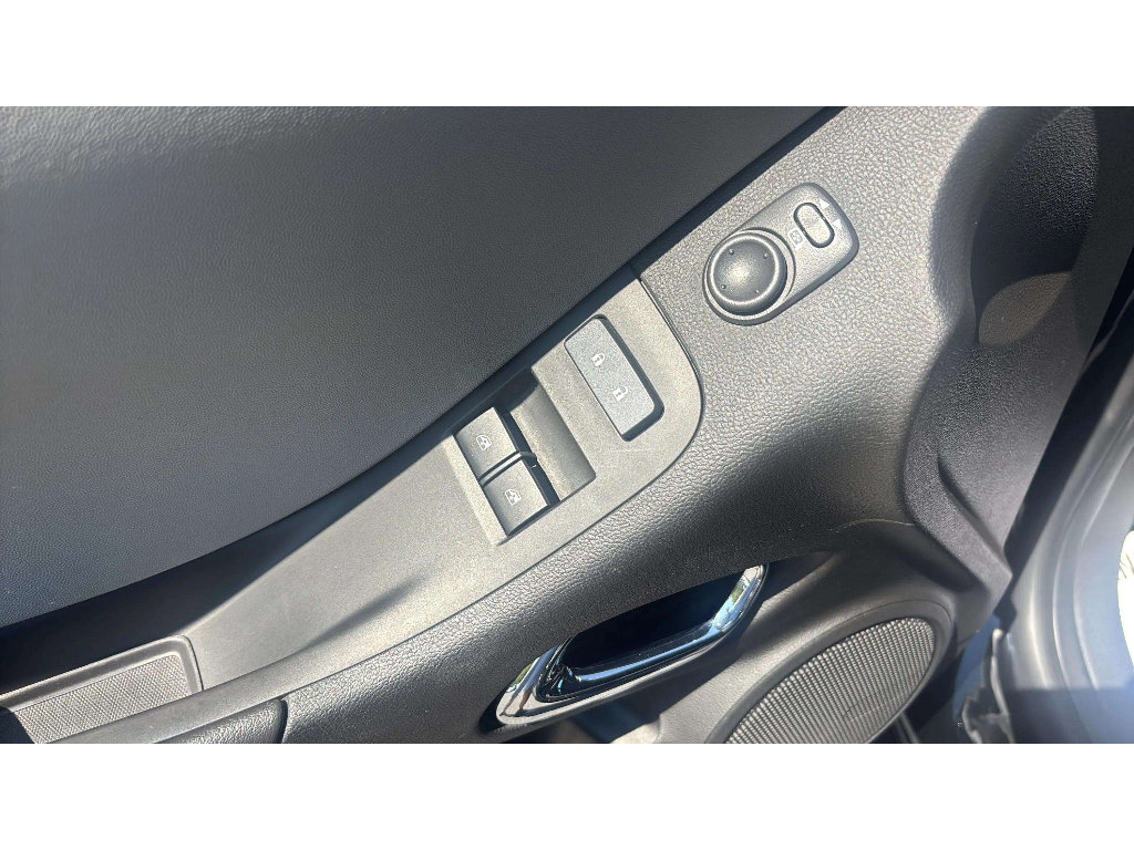 Used 2014 Chevrolet Camaro LS RWD image 18