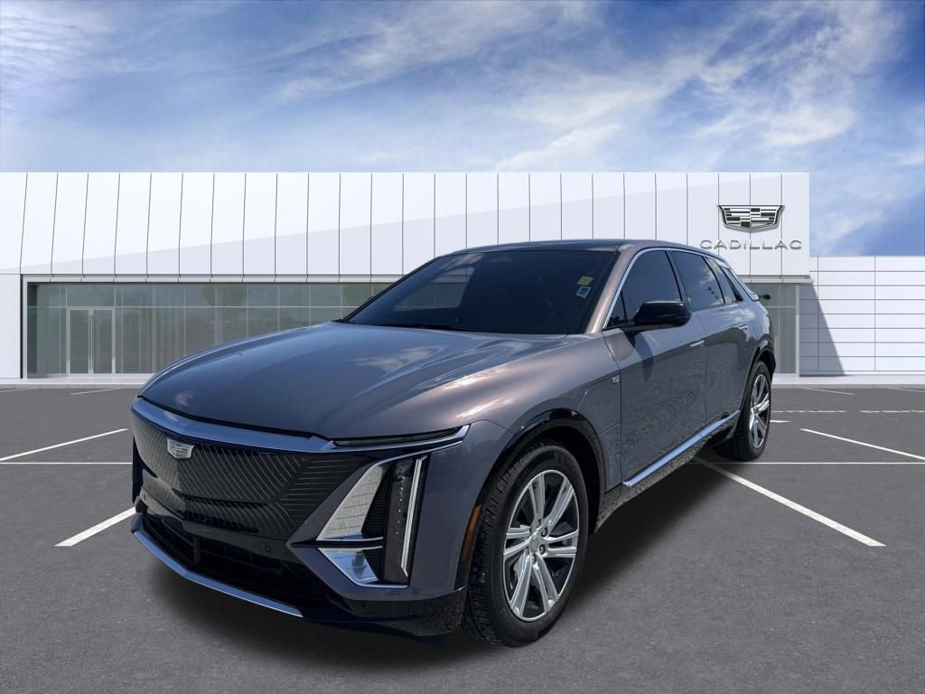 Used 2024 Cadillac Lyriq Tech w/ Driver Assist Package AWD/4WD image 6