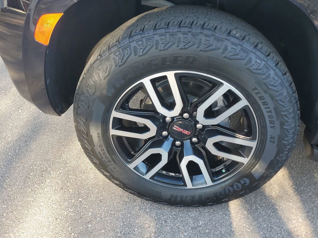 Certified 2023 GMC Yukon XL AT4 image 11