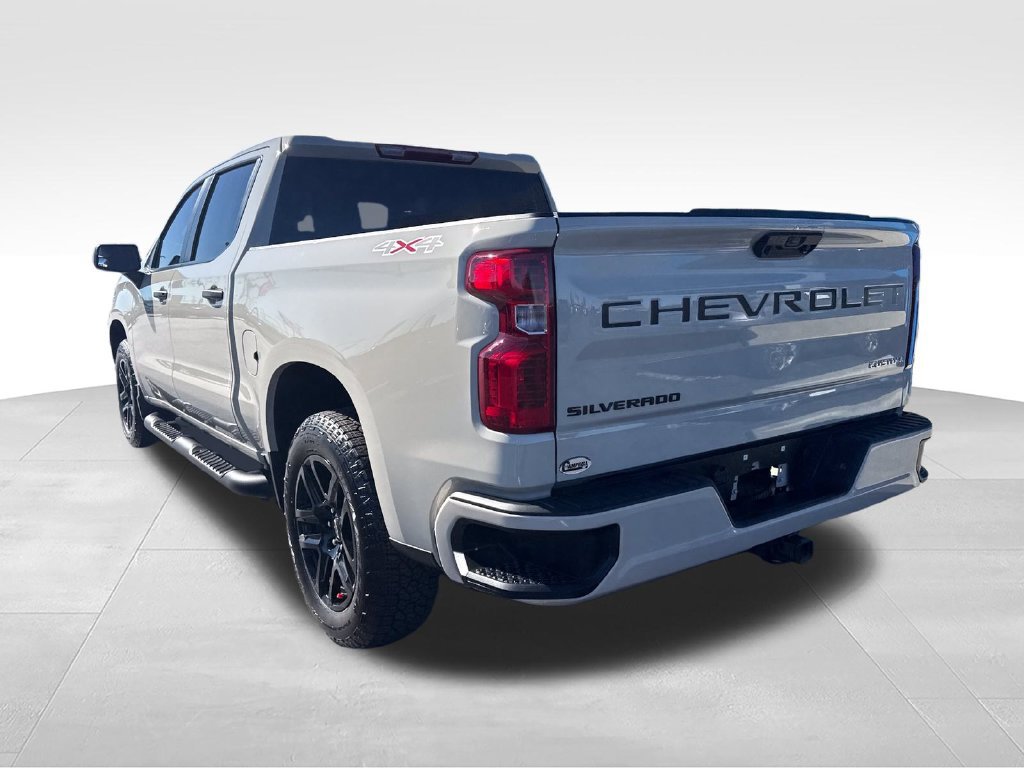 Used 2026 Chevrolet Silverado 1500 Custom w/ Turbomax Blackout Package AWD/4WD image 3