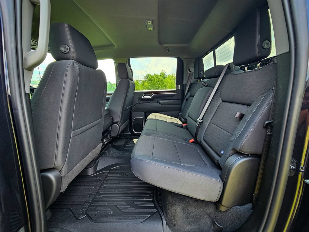 New 2026 GMC Sierra 2500 SLE w/ SLE Value Package; AWD/4WD image 32