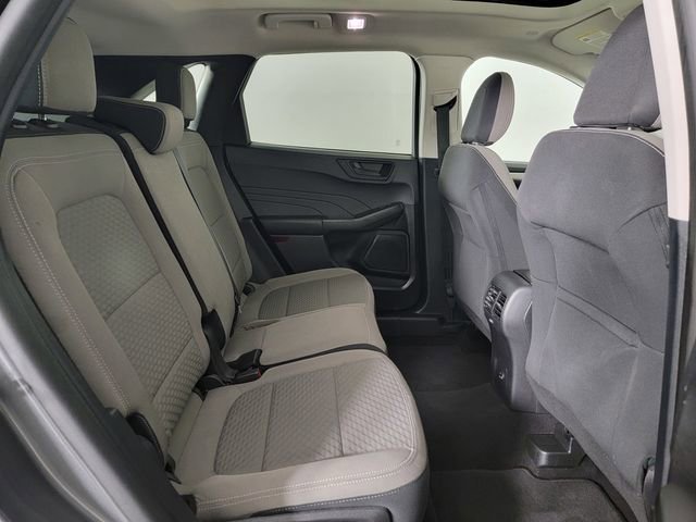 Used 2022 Ford Escape SE w/ Cold Weather Package FWD image 18