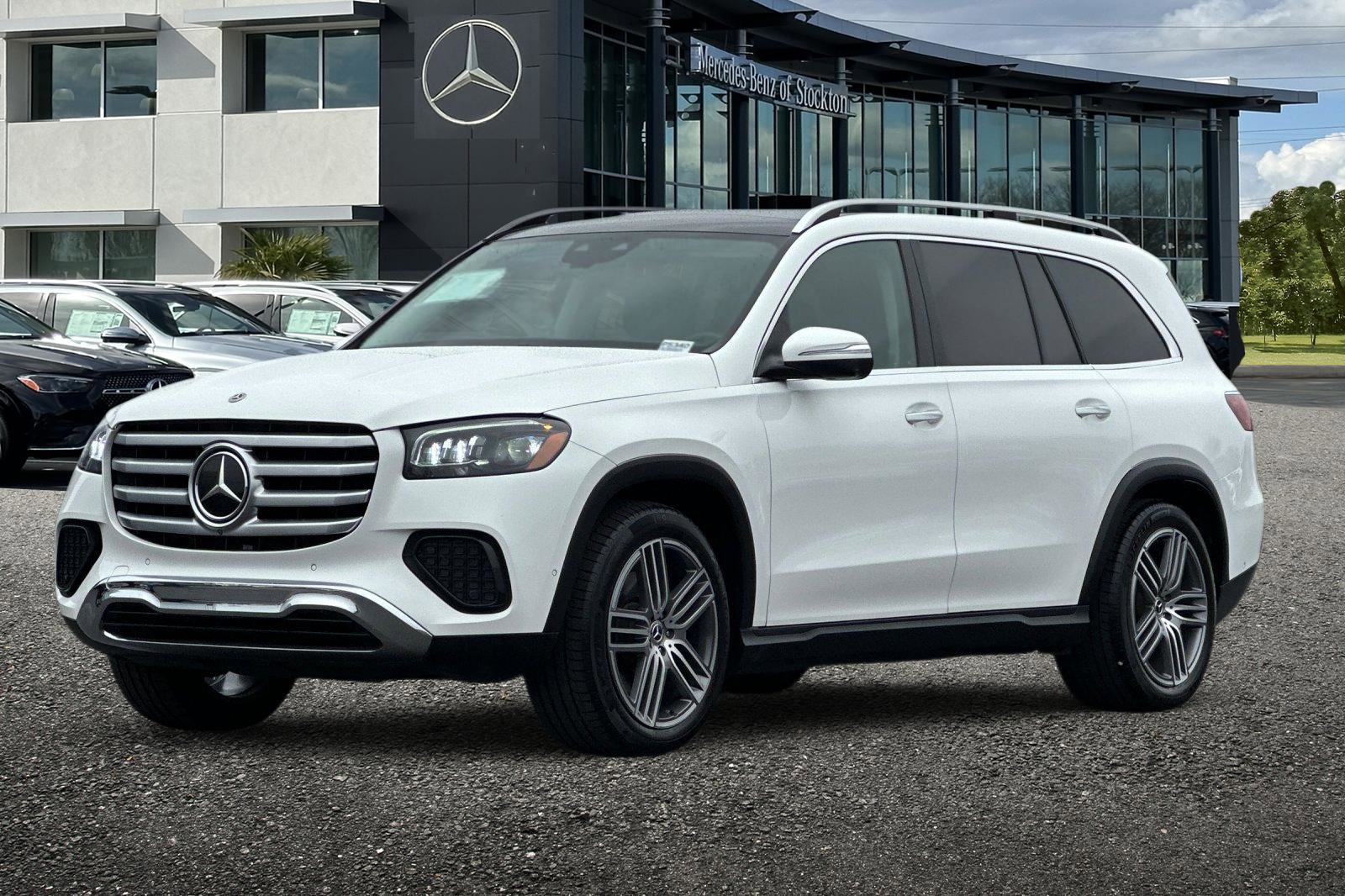 Certified 2024 Mercedes-Benz GLS 450 4MATIC image 8