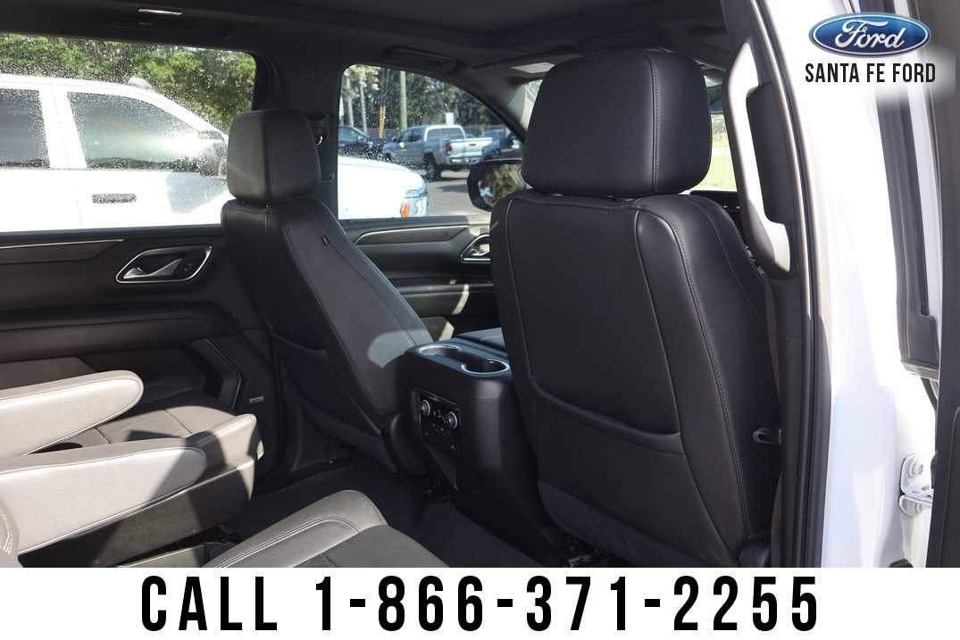 Used 2021 Chevrolet Suburban LT RWD image 22
