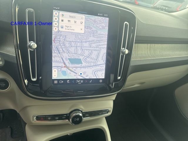 Certified 2023 Volvo XC40 B5 Plus w/ Climate Package image 19