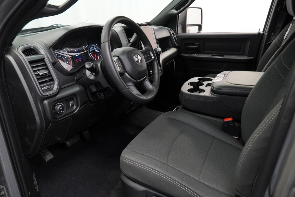 New 2027 RAM 3500 Tradesman AWD/4WD image 16