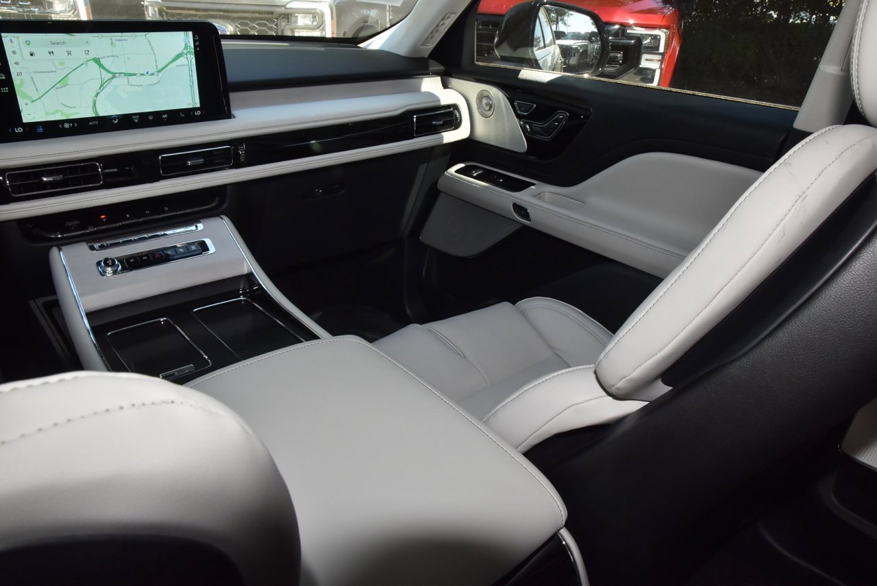 New 2027 Lincoln Aviator Reserve AWD/4WD image 18