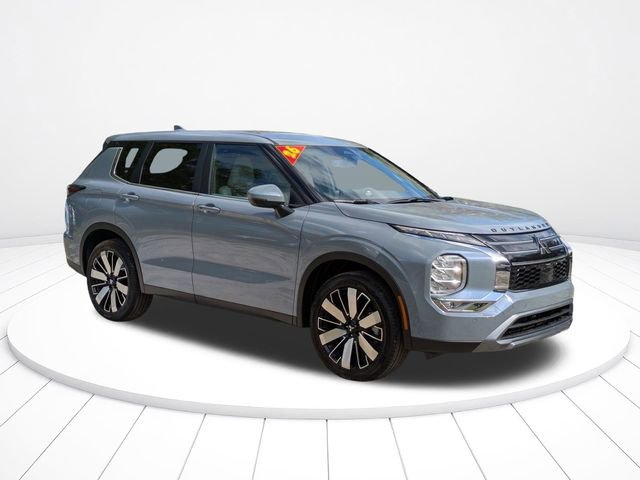 New 2026 Mitsubishi Outlander SE FWD video 2