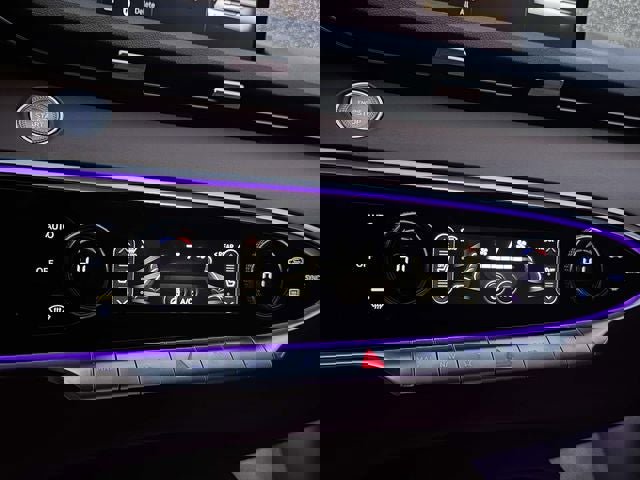 Used 2023 Genesis GV70 2.5T w/ Advanced Package image 38