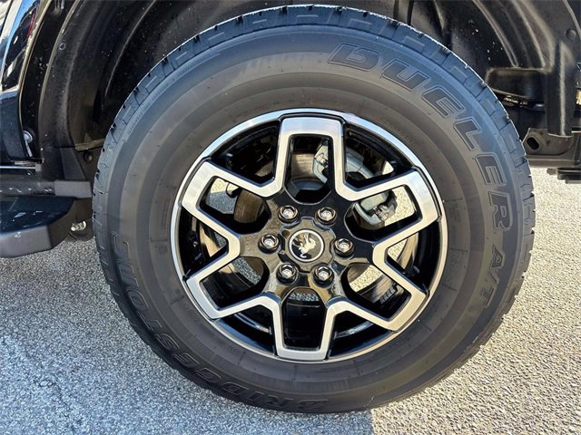 Used 2024 Ford Bronco Outer Banks image 8