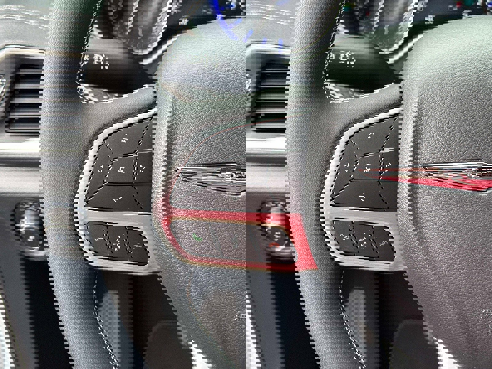 New 2026 Chrysler Pacifica Select image 31