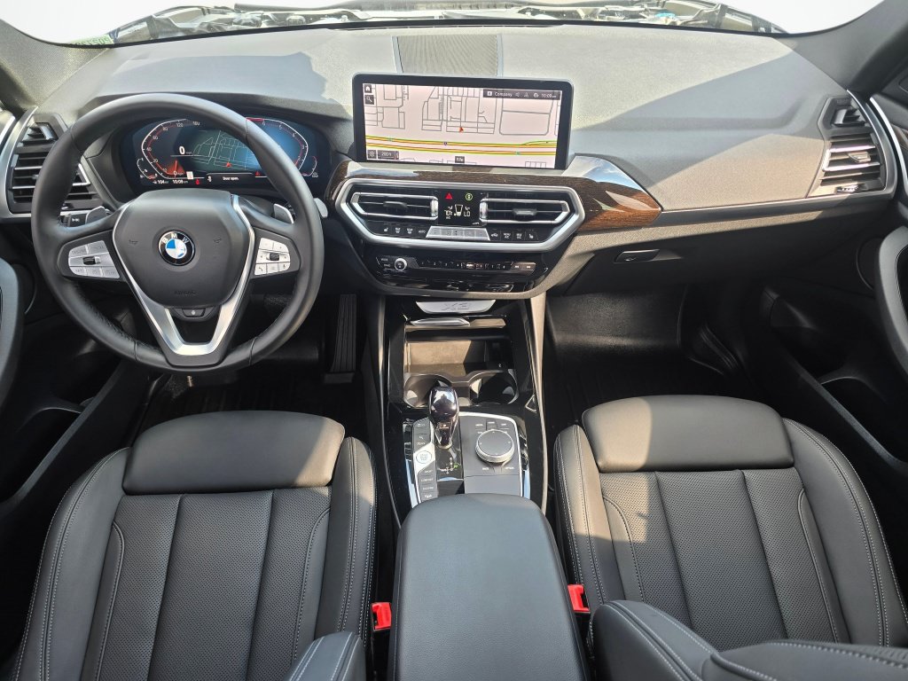 Used 2022 BMW X3 xDrive30i w/ Premium Package 2 (ZPA) AWD/4WD image 16