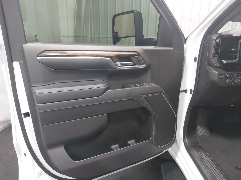 Used 2024 Chevrolet Silverado 1500 RST w/ Z71 Off-Road Package image 26