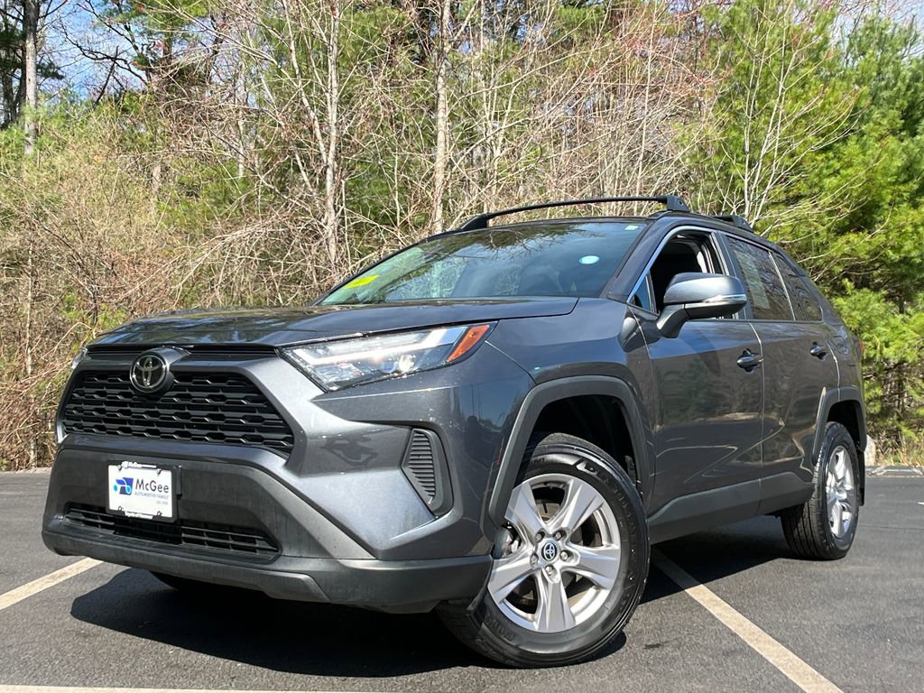 Used 2023 Toyota RAV4 XLE w/ Convenience Package image 1