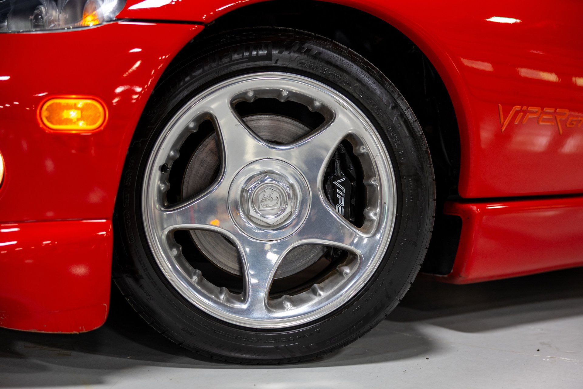Used 1997 Dodge Viper GTS RWD image 5