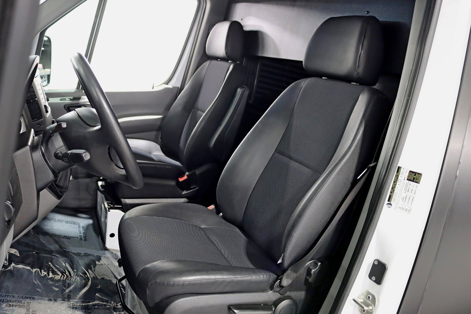 Used 2017 Mercedes-Benz Sprinter 3500 image 19