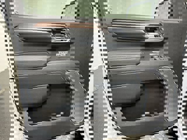 New 2026 GMC Sierra 1500 Denali w/ Denali Reserve Package AWD/4WD image 23