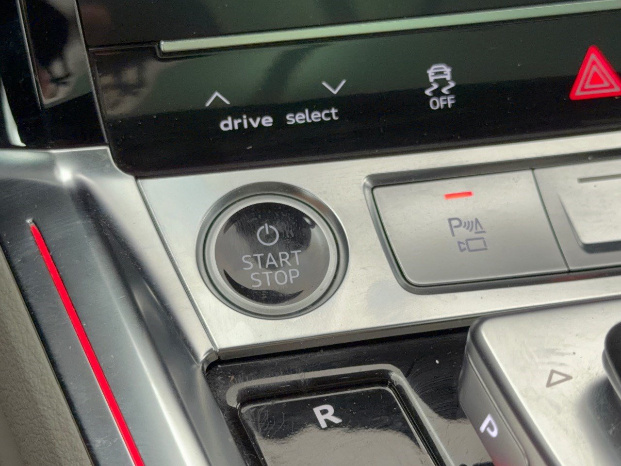 Used 2024 Audi Q8 e-tron Prestige AWD/4WD image 20