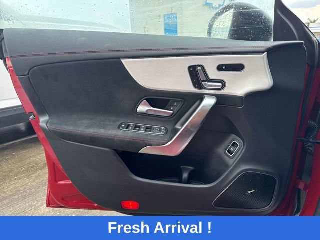 Used 2025 Mercedes-Benz CLA 250 image 8