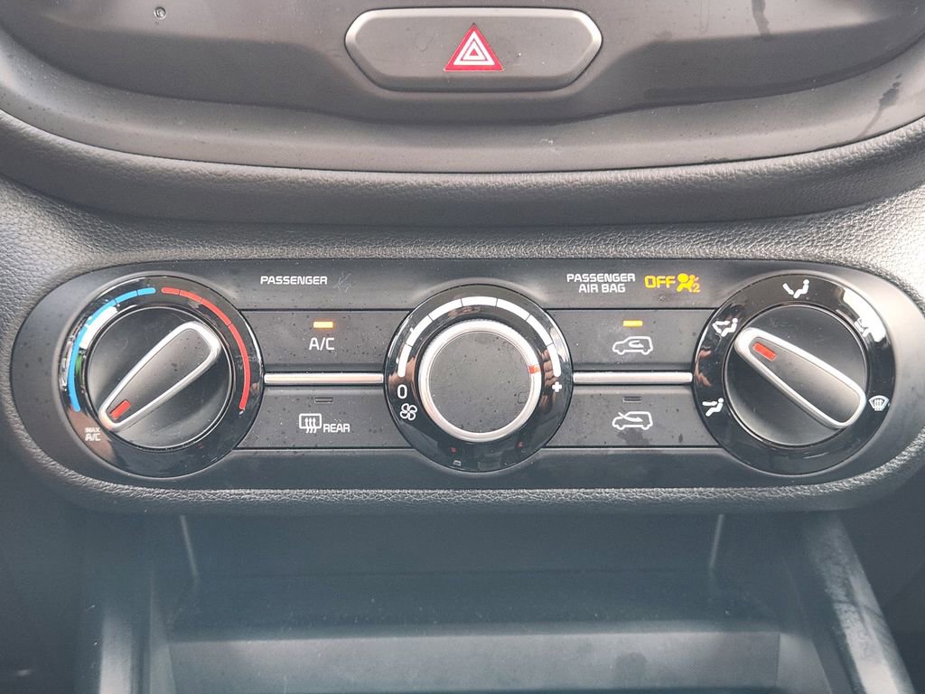 Certified 2025 Kia Soul LX FWD image 23
