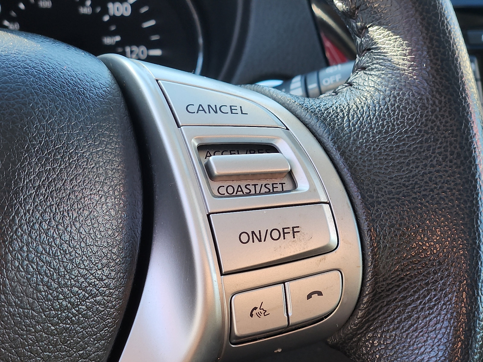 Used 2016 Nissan Rogue SL w/ SL Premium Package image 22