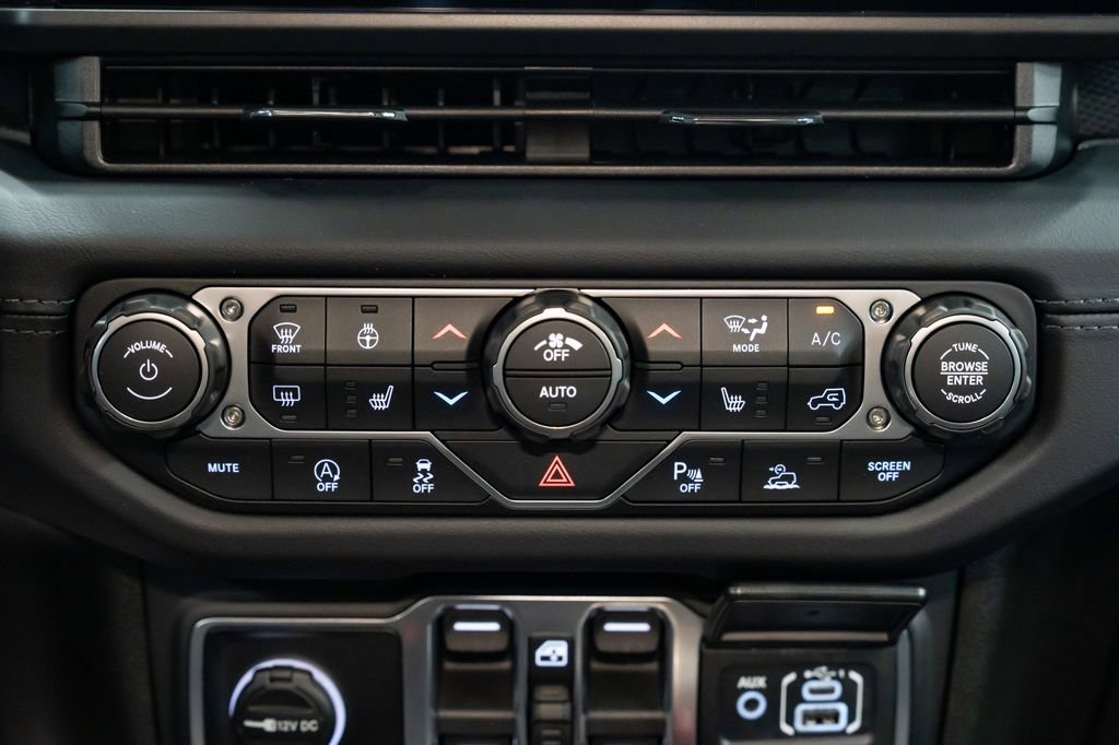New 2026 Jeep Gladiator Rubicon AWD/4WD image 12