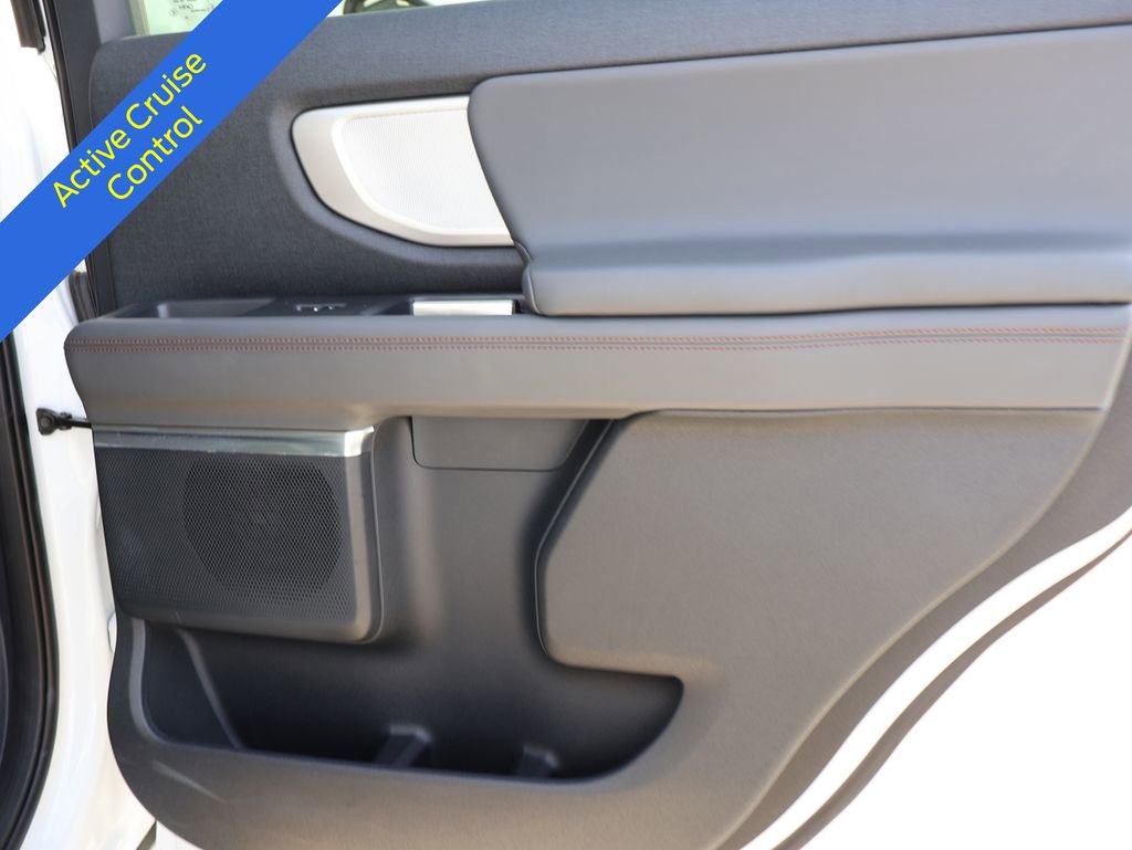 Certified 2025 Ford Expedition Active image 12