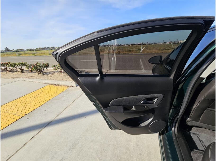 Used 2014 Chevrolet Cruze LTZ w/ RS Package image 30