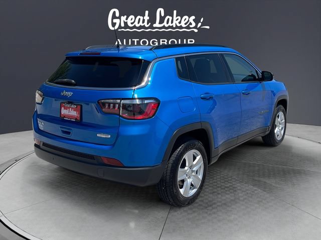 Used 2022 Jeep Compass Latitude w/ Sun and Sound Group AWD/4WD image 5