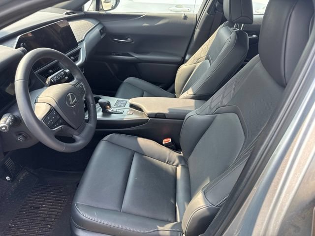Used 2026 Lexus UX 300h AWD w/ Accessory Package (2T) image 27