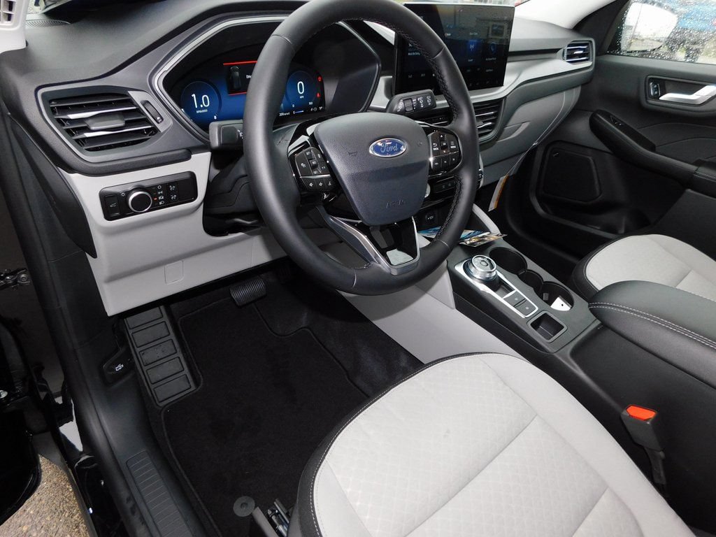 New 2026 Ford Escape Active w/ Active Premium Tech Pack AWD/4WD image 14