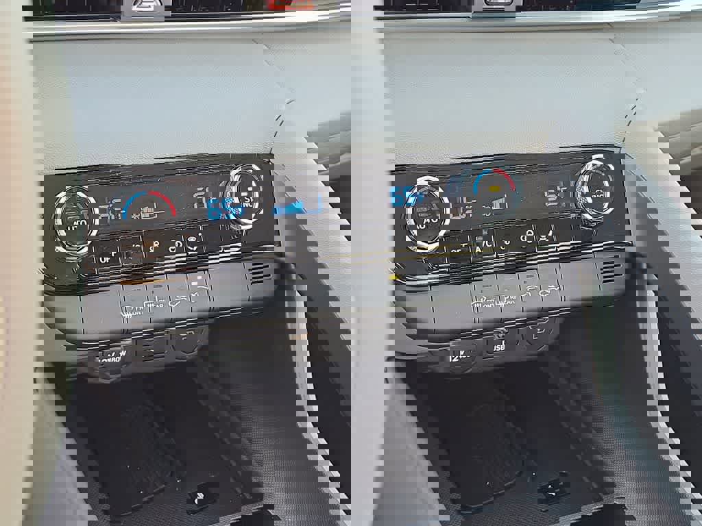 New 2026 Hyundai Elantra Sport image 31