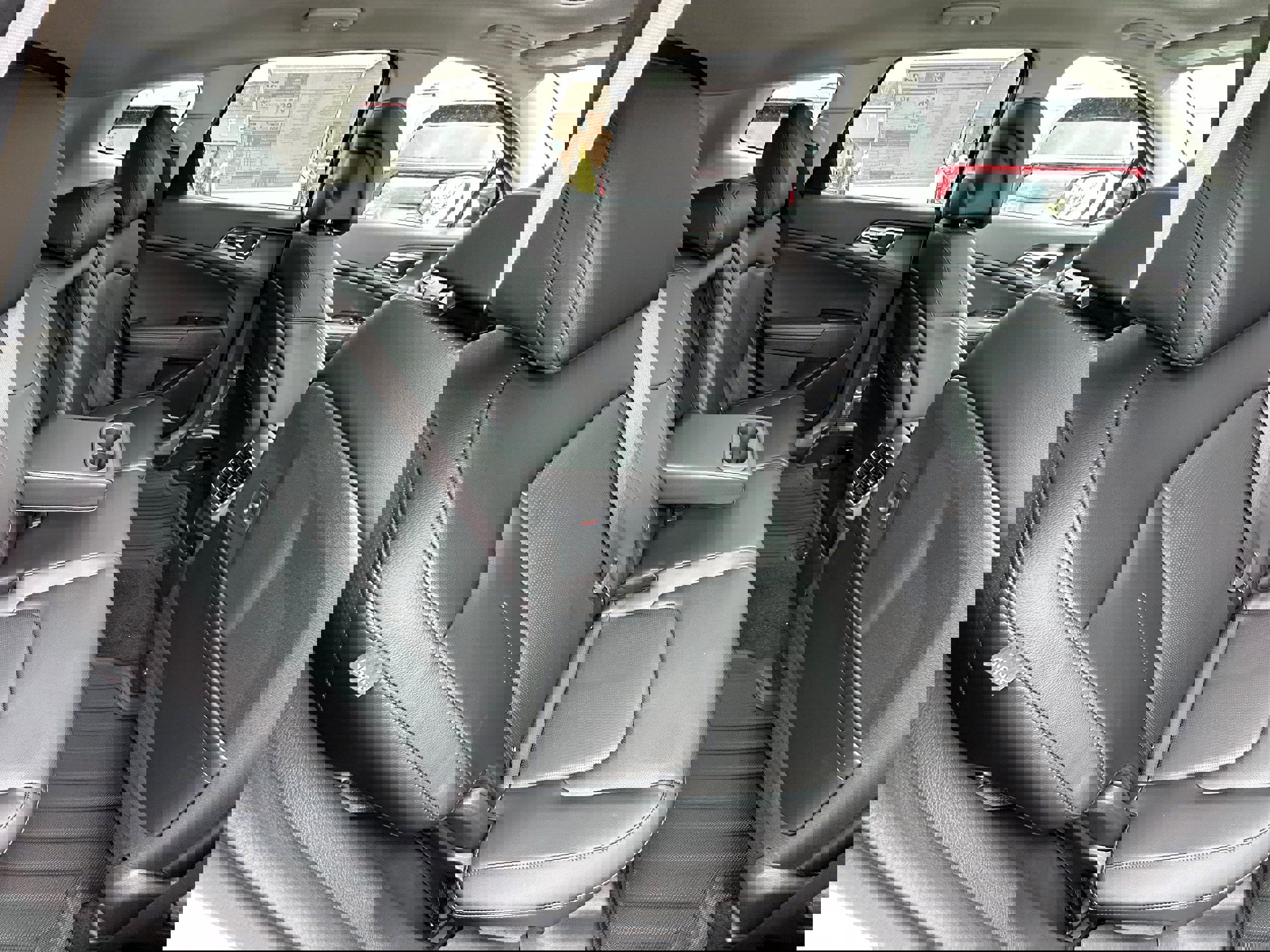 New 2026 Kia Sportage EX image 17