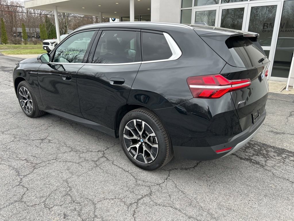 Used 2025 BMW X3 xDrive30i w/ Premium Package image 3