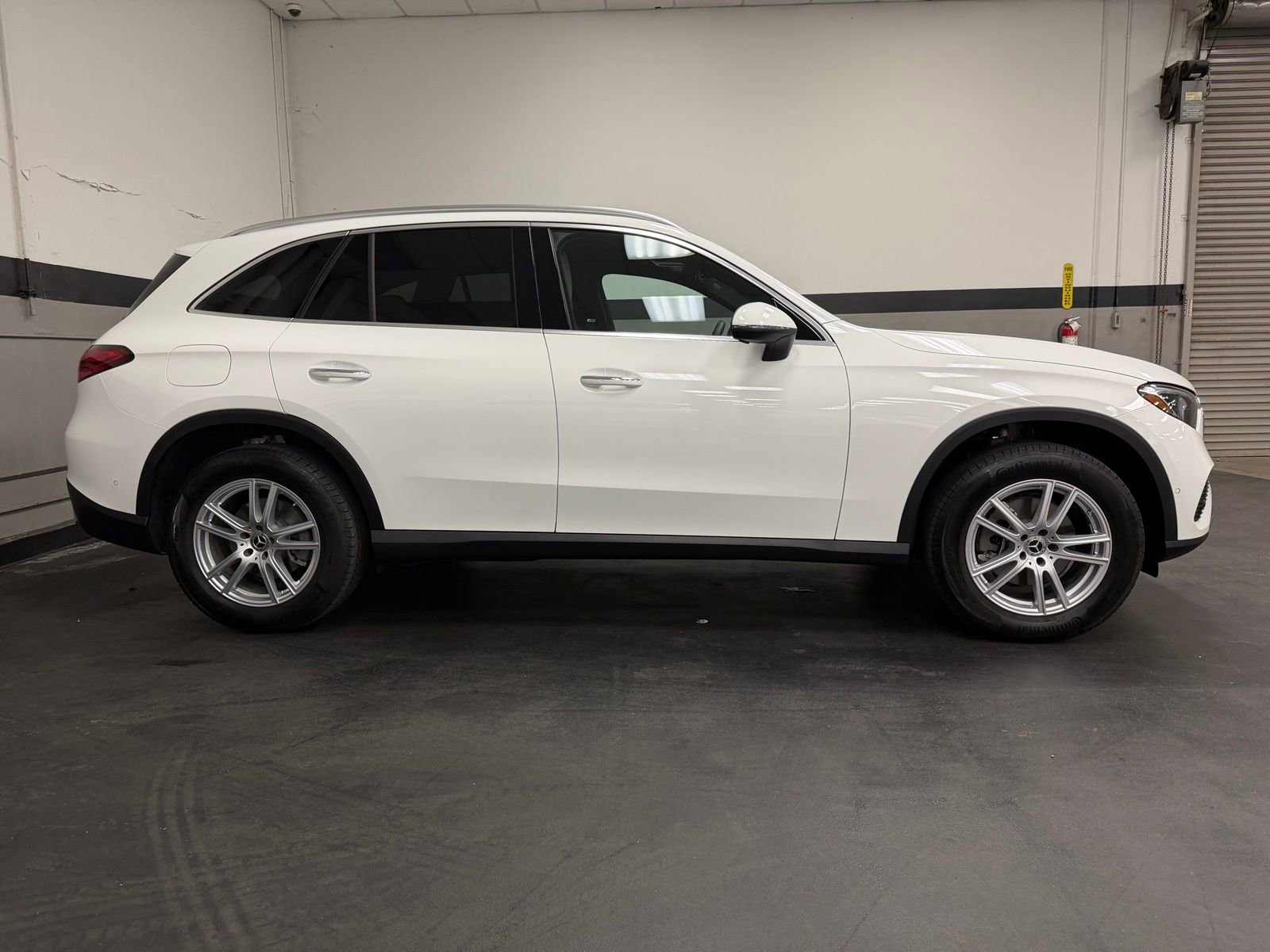Used 2025 Mercedes-Benz GLC 300 image 5