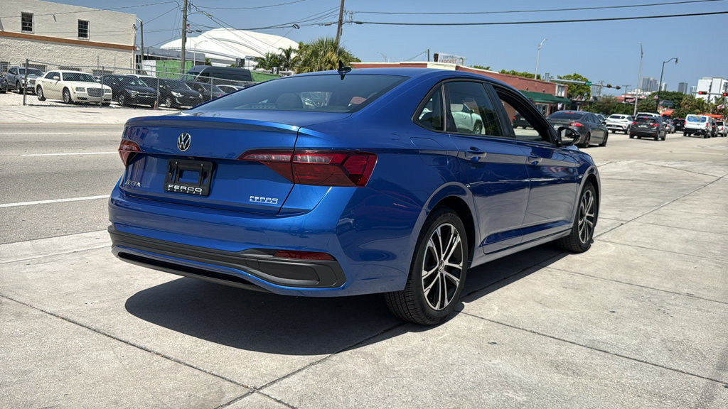 Used 2022 Volkswagen Jetta Sport FWD image 14