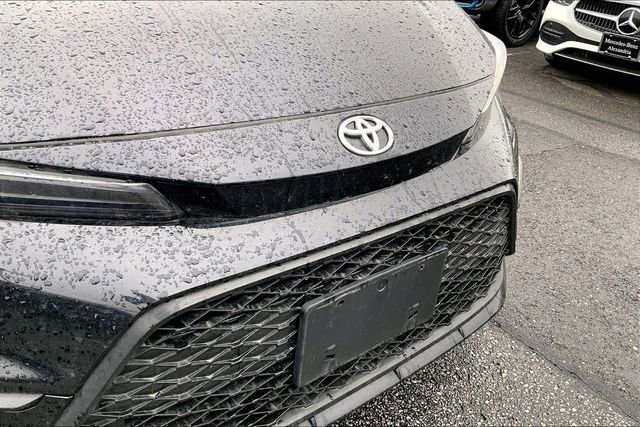 Used 2024 Toyota Corolla SE w/ SE Premium Package image 6