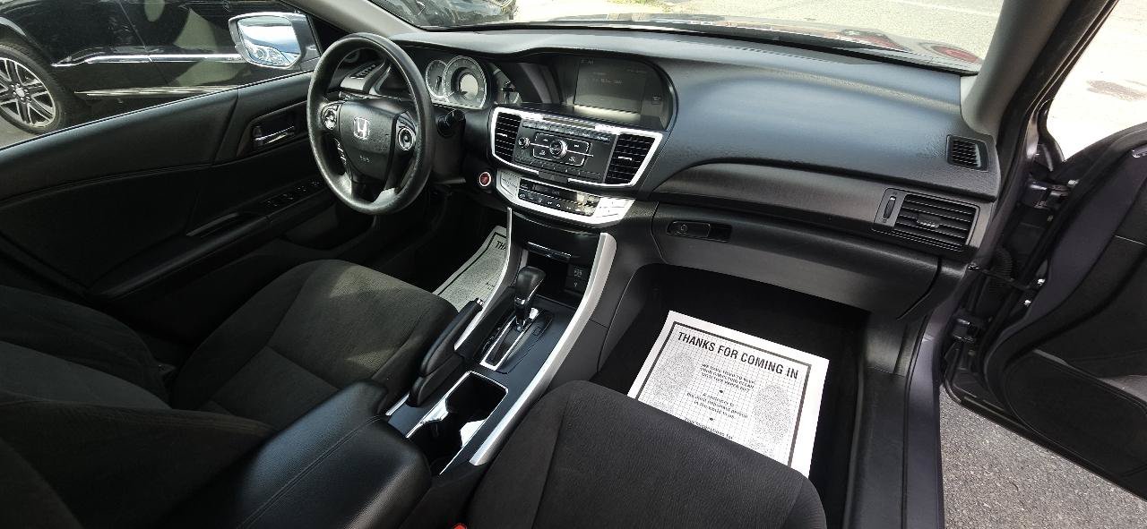 Used 2015 Honda Accord EX image 32