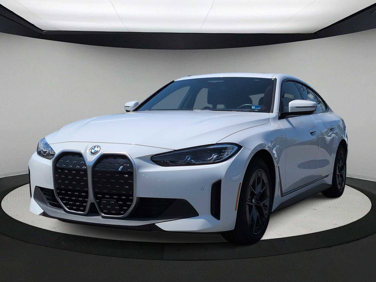Certified 2023 BMW i4 eDrive35 RWD image 4