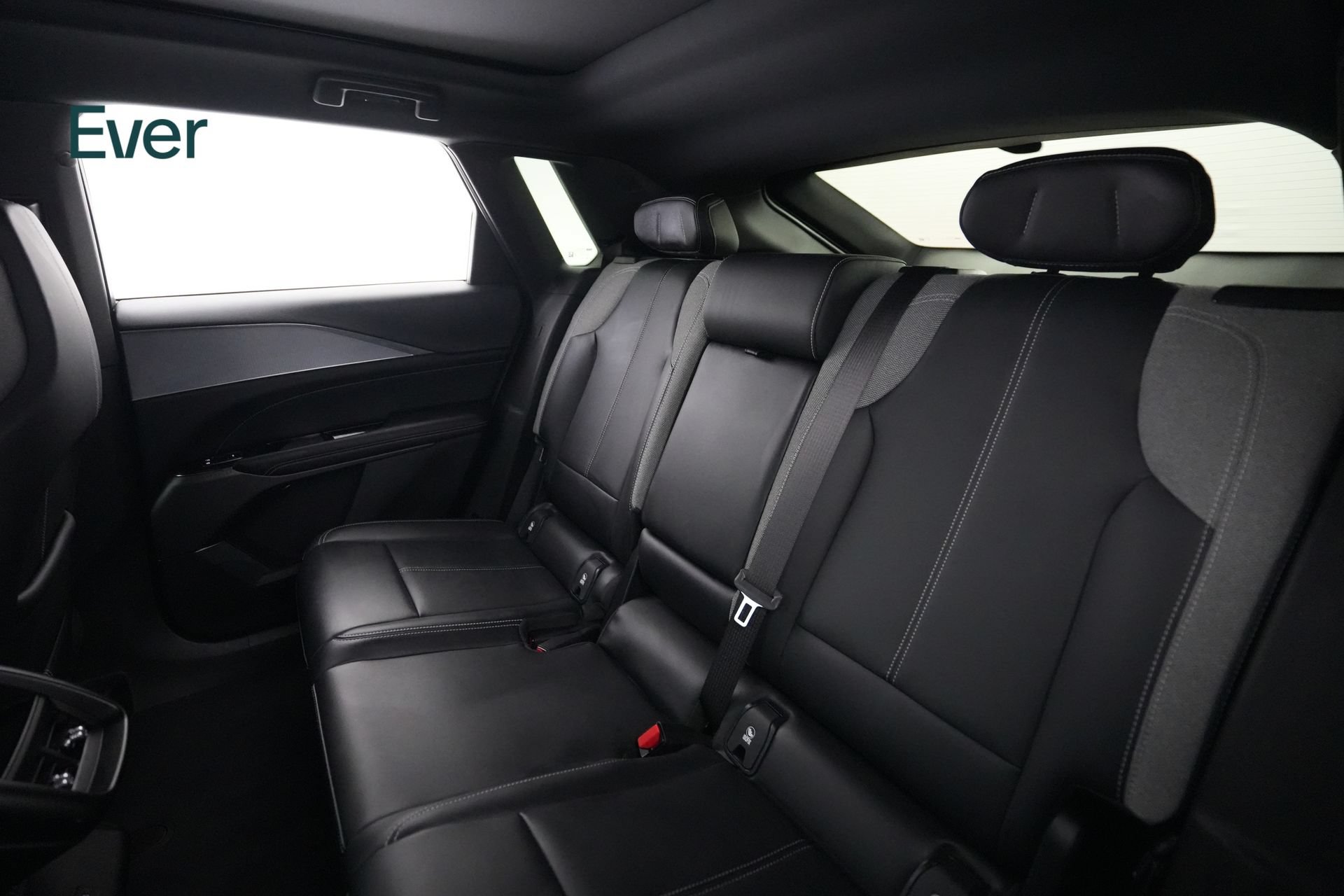Used 2024 Cadillac Lyriq Tech w/ LPO, Floor Liner Package RWD image 24