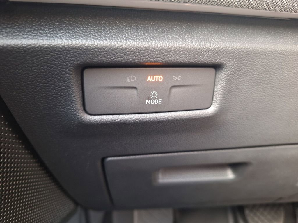 New 2026 Volkswagen Tiguan S image 12